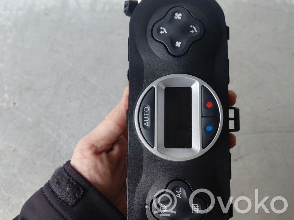 Renault Twingo II Climate control unit 