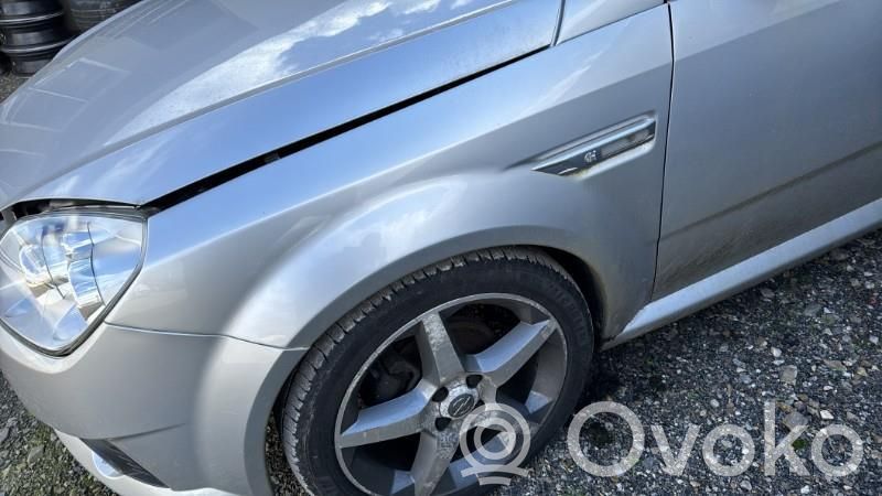 Opel Tigra B Błotnik przedni 