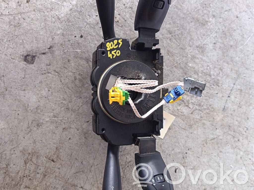 Peugeot 307 Interruptor/palanca de limpiador de luz de giro 