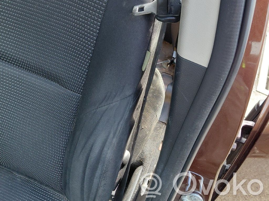 Cinturón delantero   BBM457L90C01