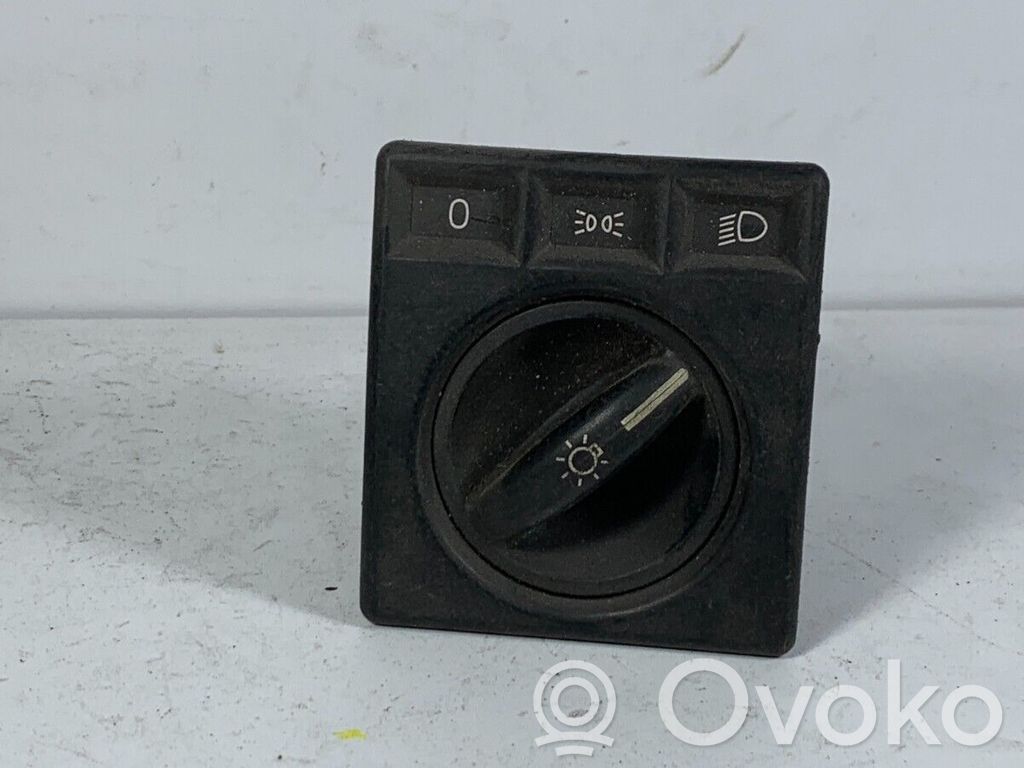 Light switch   90057580