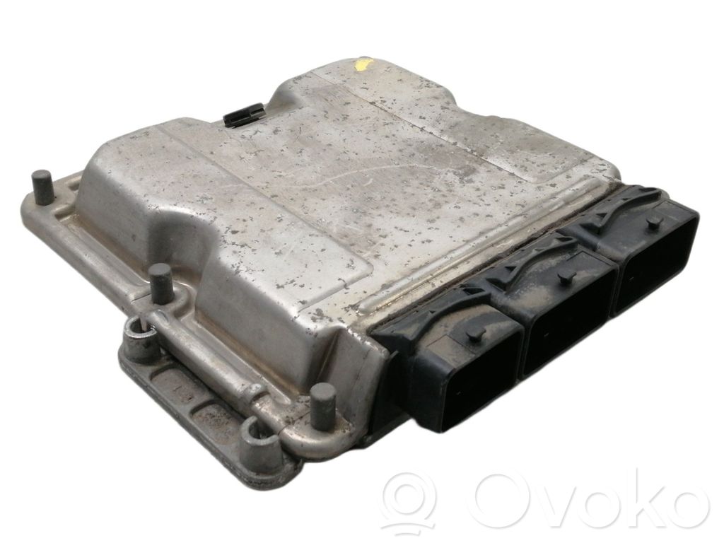 Unidad de control/módulo del motor   0281010482