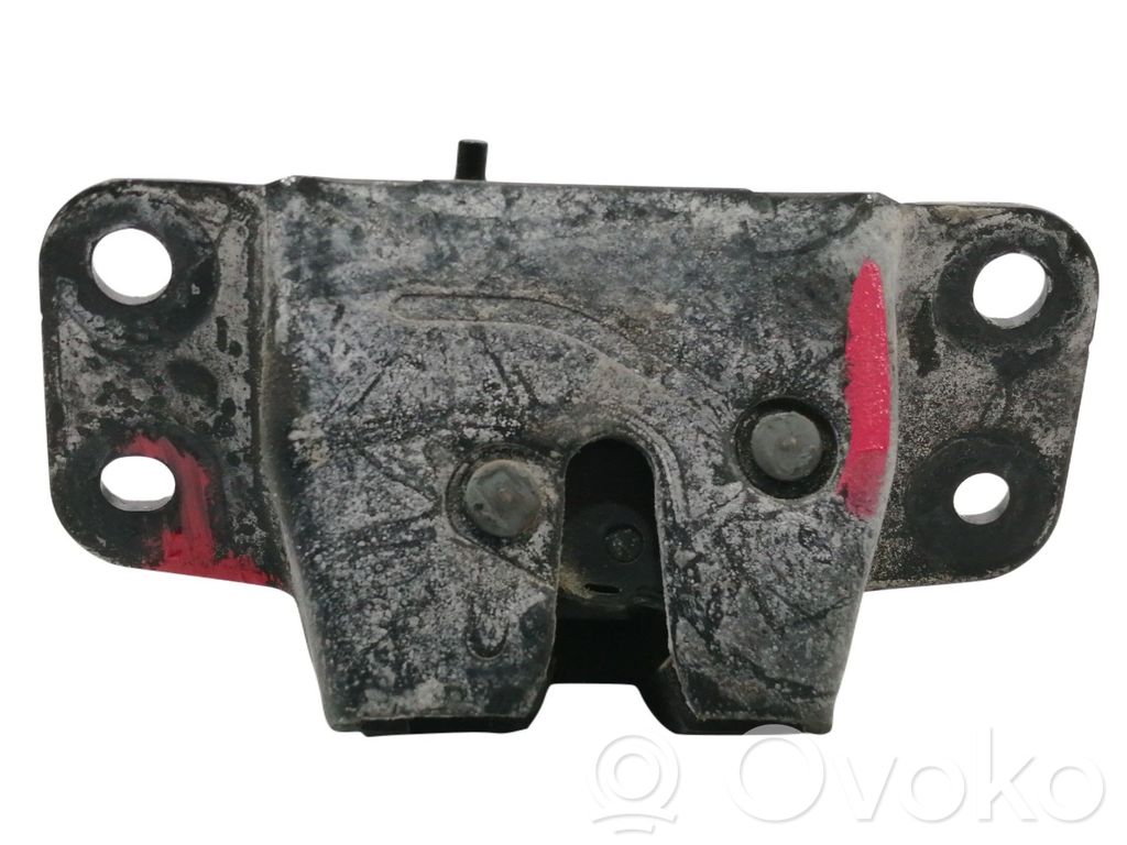 Tailgate lock latch
