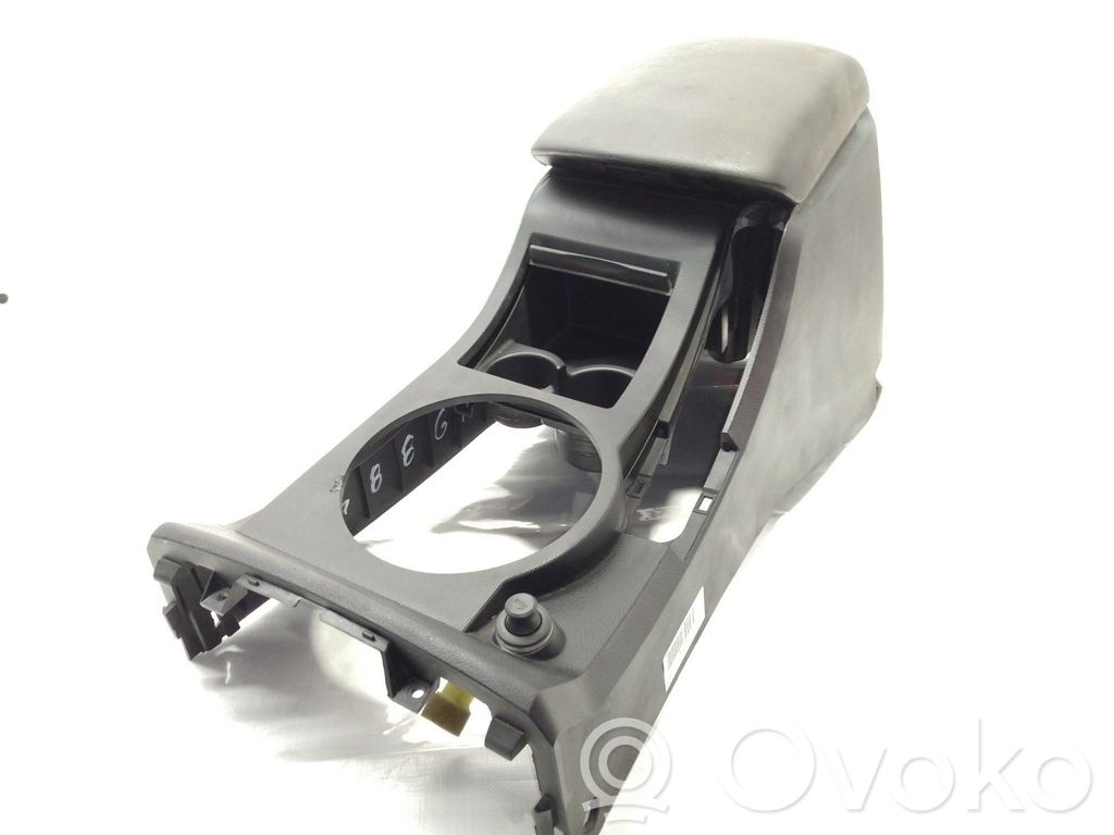 Armrest   7793132000