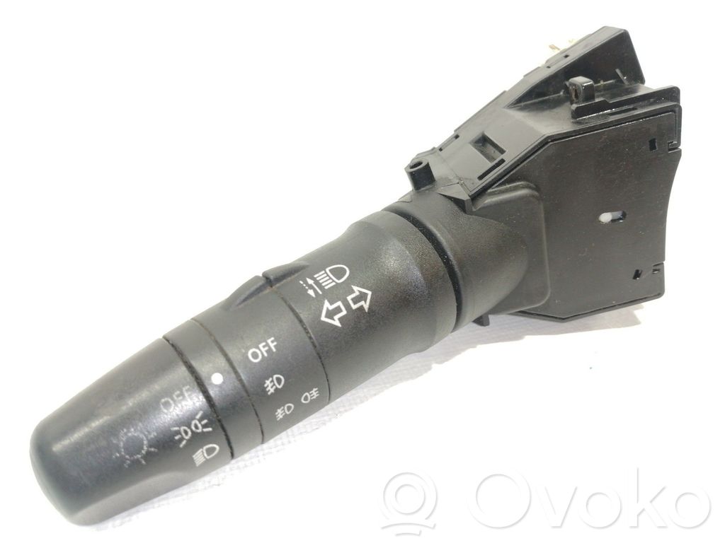 Interruptor de control multifunción   25540AV600