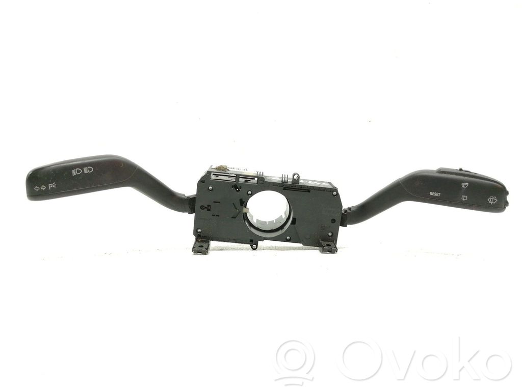Skoda Fabia Mk2 (5J) Interruptor de control multifunción 