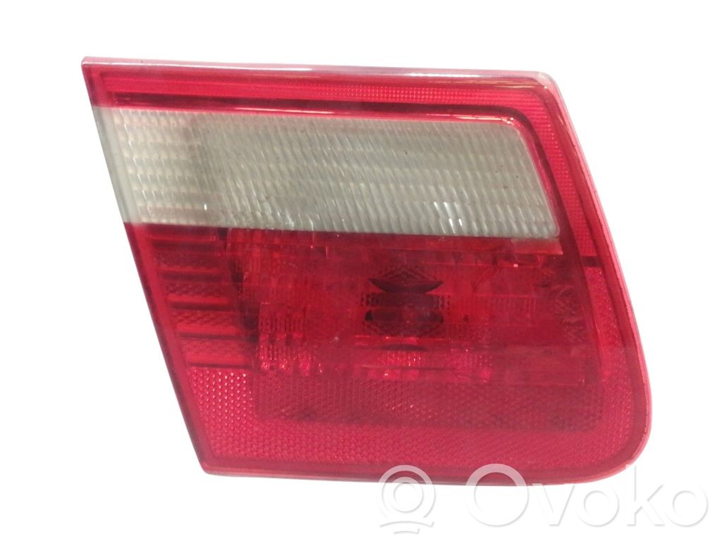 Priekšējā luktura spuldzīte   6907937