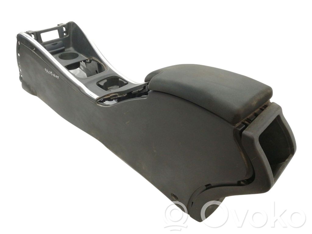 Armrest   1011098000000