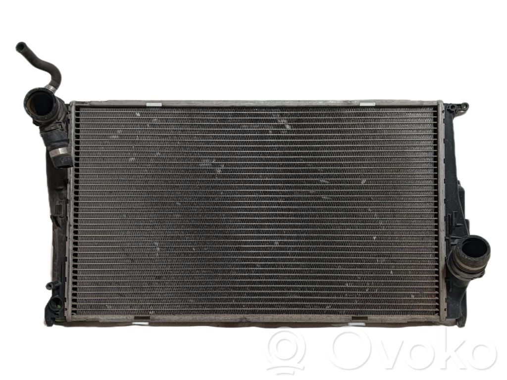 BMW 1 E81 E87 Aušinimo skysčio radiatorius 