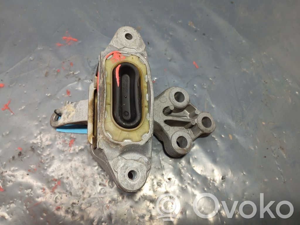 Engine mount bracket   13444857