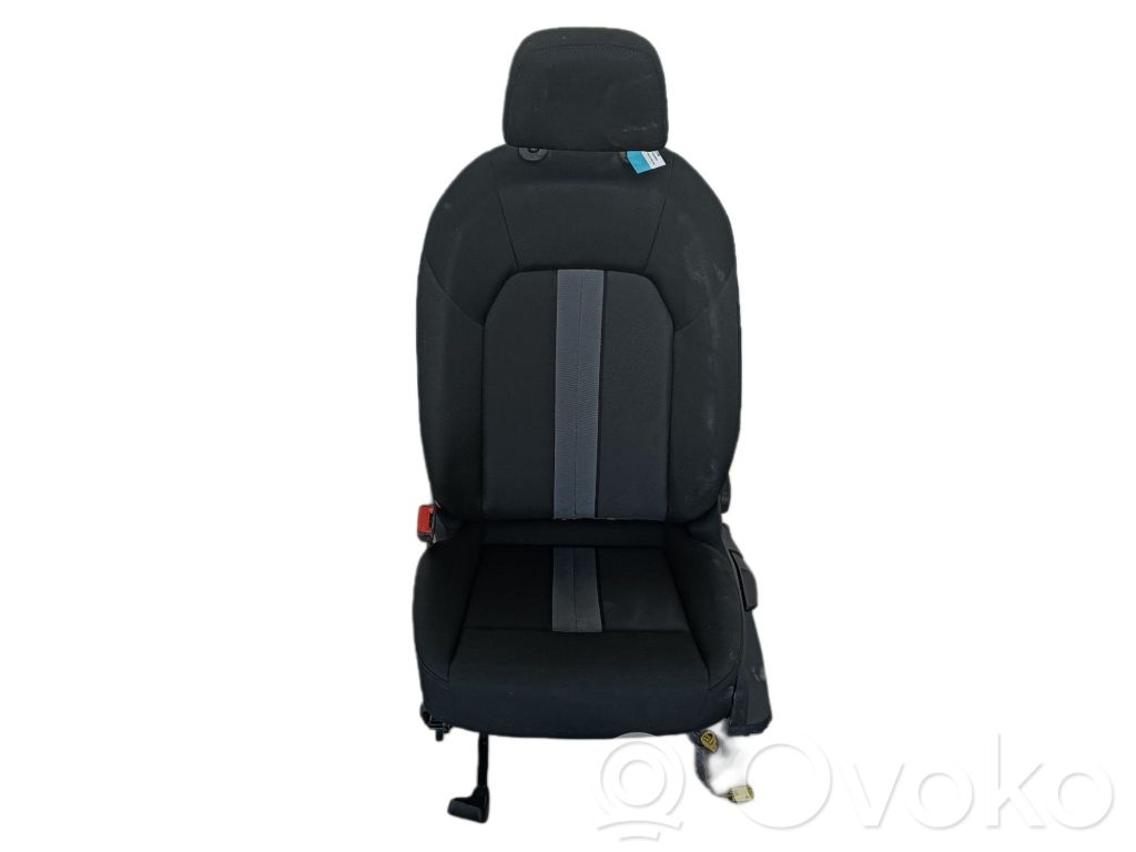 Audi A3 8Y Kuljettajan istuin 