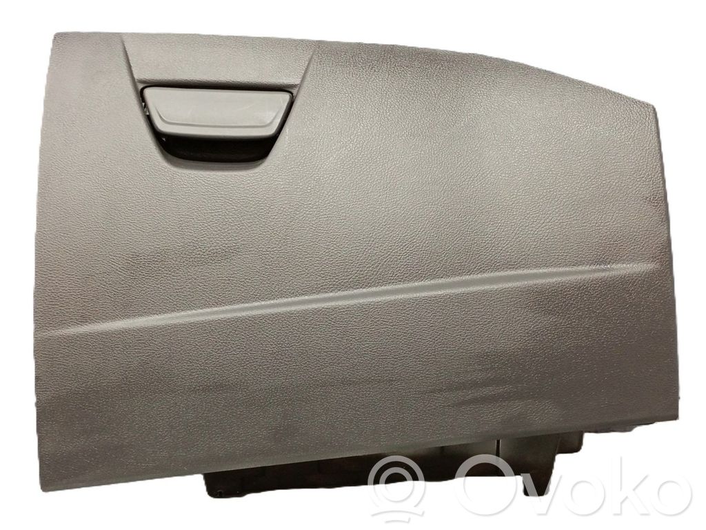 Glove box   2228447,F1EBA06044AF35B8