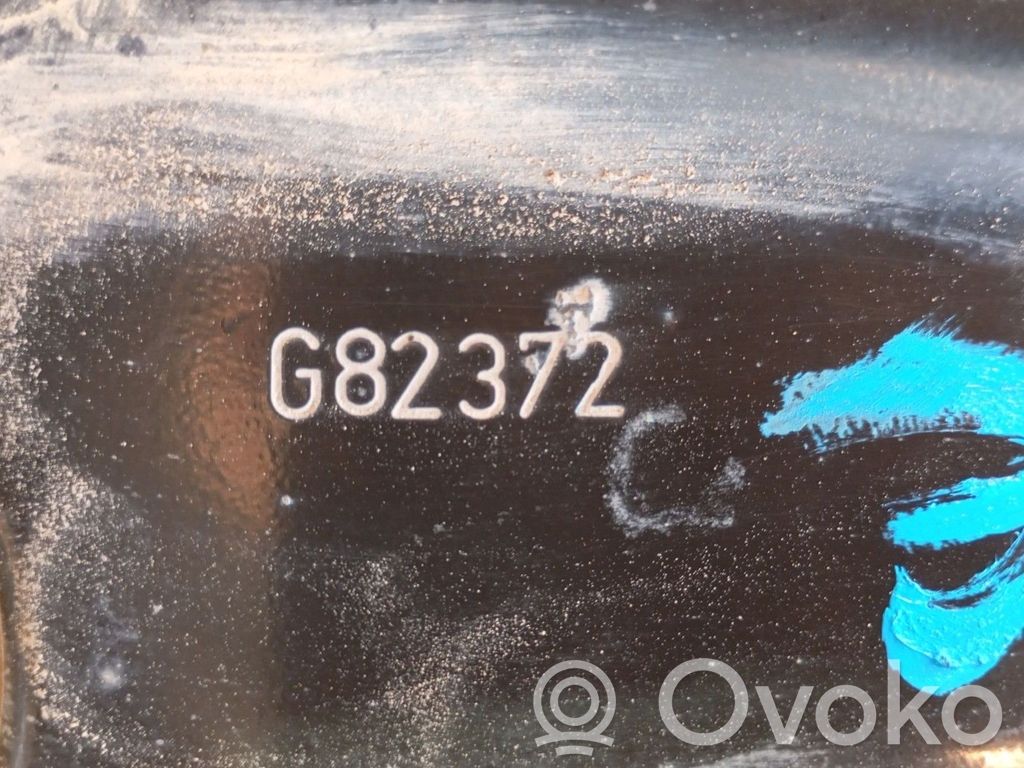 Nissan Micra C+C Braccio di controllo sospensione anteriore 