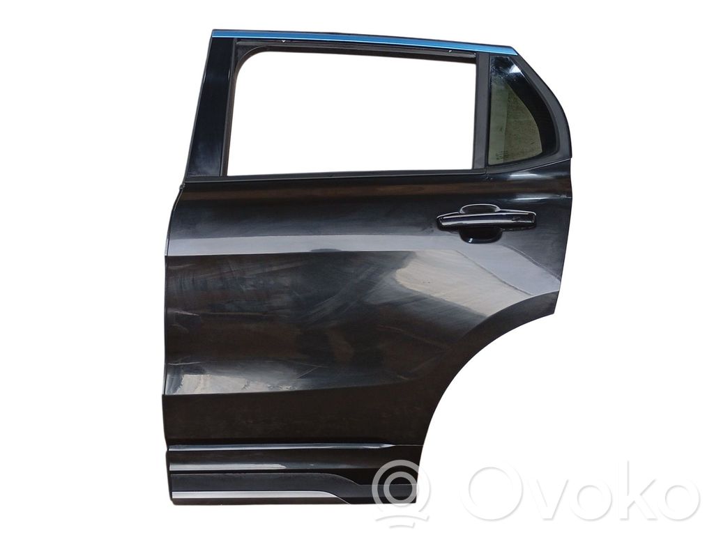 Lynk & co 01 Takaovi 