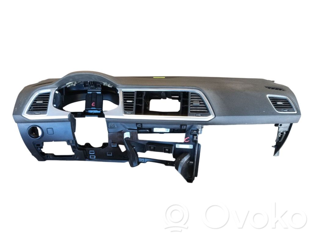 Seat Ateca Deska rozdzielcza 