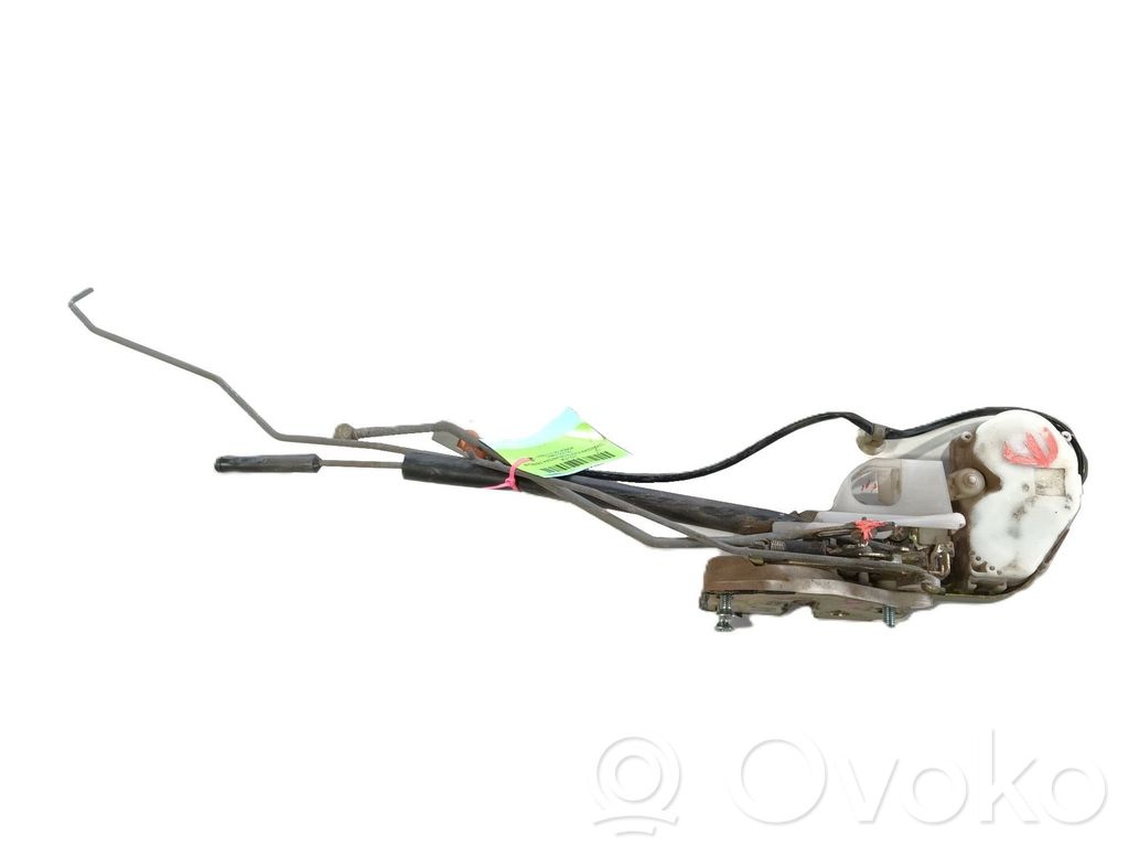 Honda CR-V Front door lock 