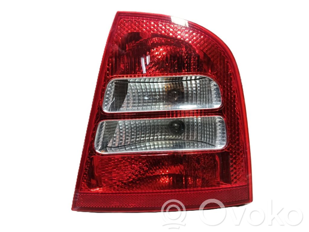 Skoda Octavia Mk2 (1Z) Luz trasera/de freno