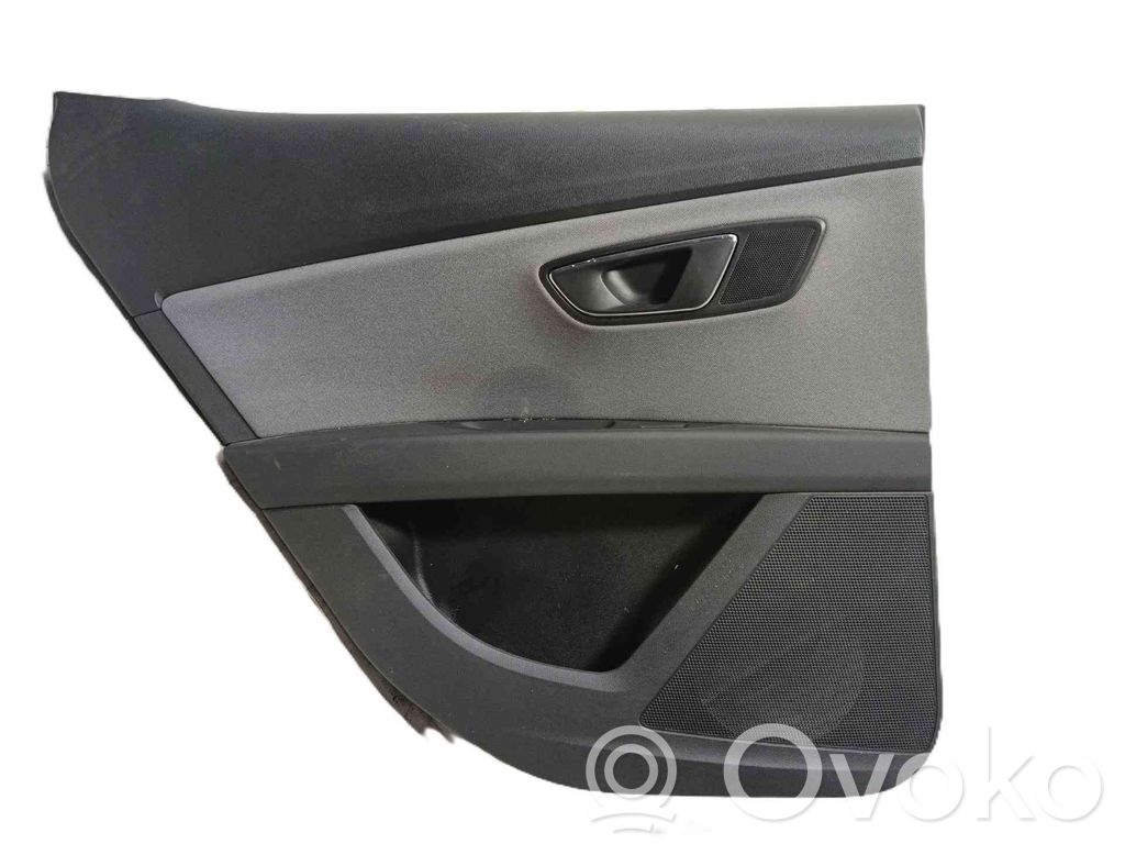 Seat Leon (5F) Boczki / Poszycie drzwi tylnych 