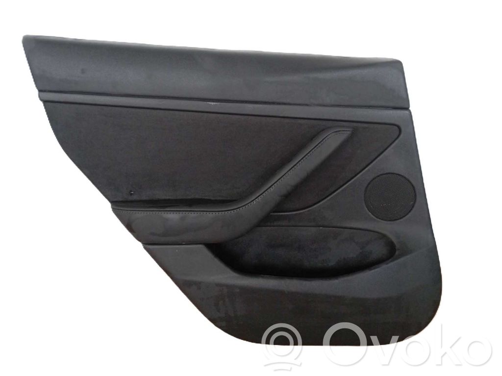 Moldura del tarjetero de la puerta trasera   158812802B,108517500C