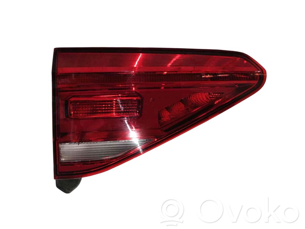Volkswagen Touran III Bec far 
