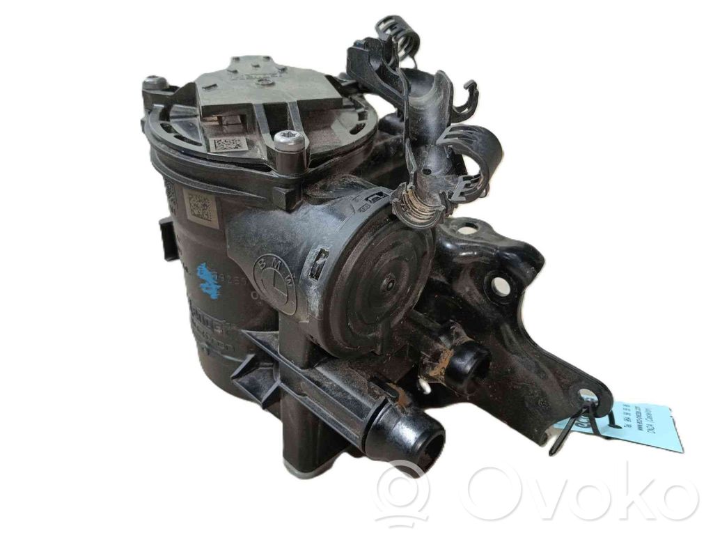 BMW X5 G05 Supporto di montaggio del filtro dell’olio