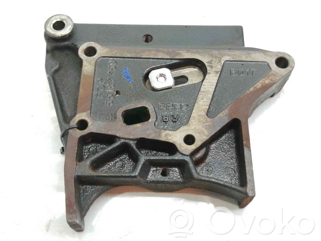 Opel Vectra C Engine mount bracket 