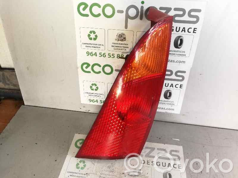 Ford Focus Lampă spate în caroserie
