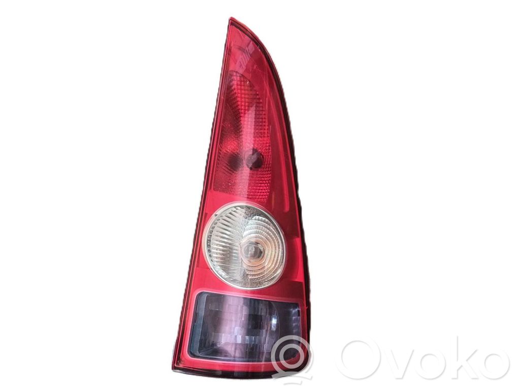 Luz trasera/de freno   8200027152,8200027152