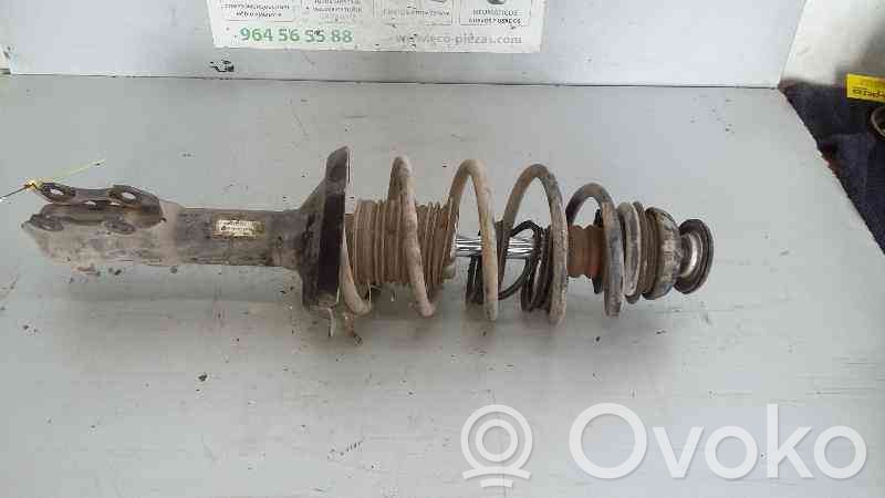 Volkswagen Polo III 6N 6N2 6NF Ammortizzatore anteriore con molla elicoidale