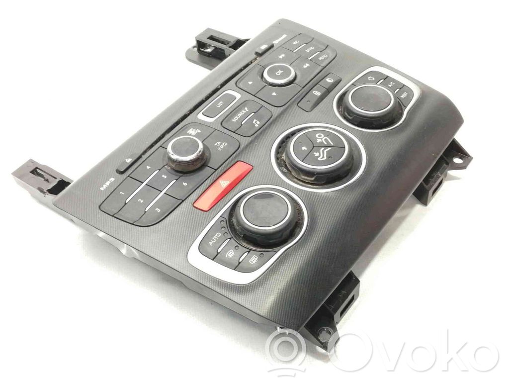 Unidad de control/módulo del aire acondicionado   FMUXCEM00