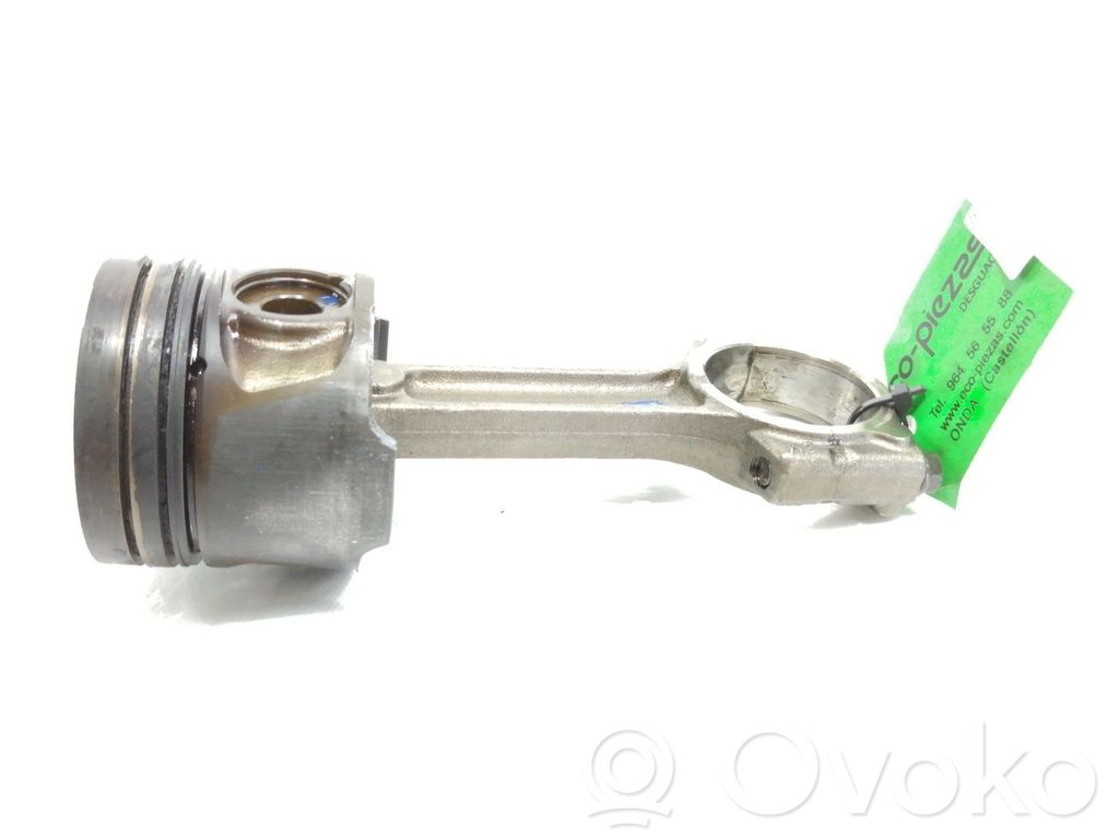 Nissan Tiida C11 Piston 