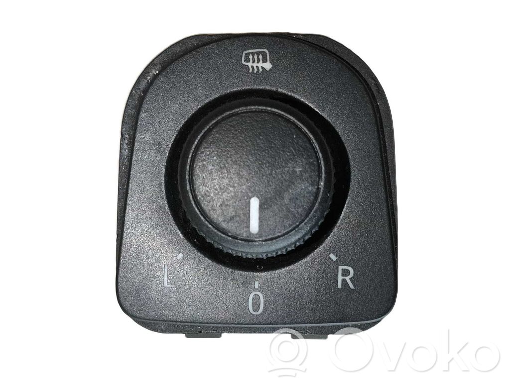 Seat Leon (5F) Sivupeilin kytkin