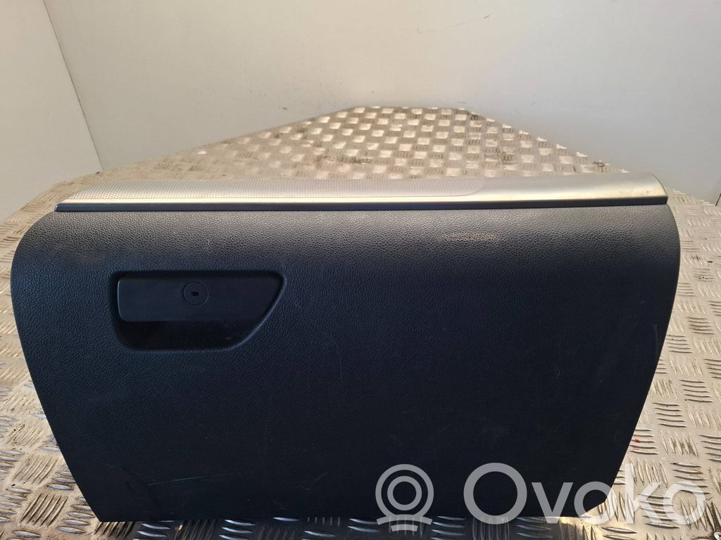 Guantera   BB5378060T10A