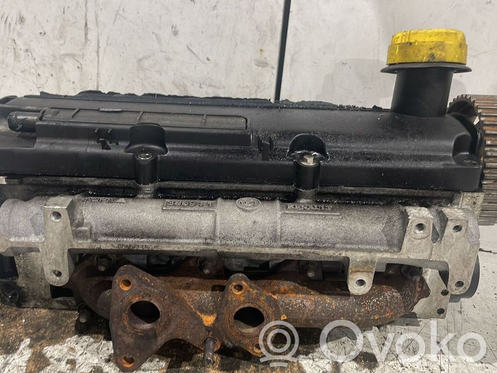 Renault Clio III Engine head 