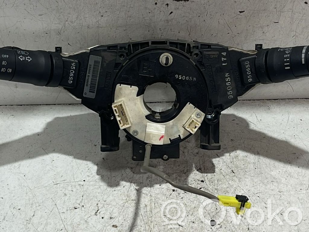 Nissan Note (E11) Commodo, commande essuie-glace/phare 