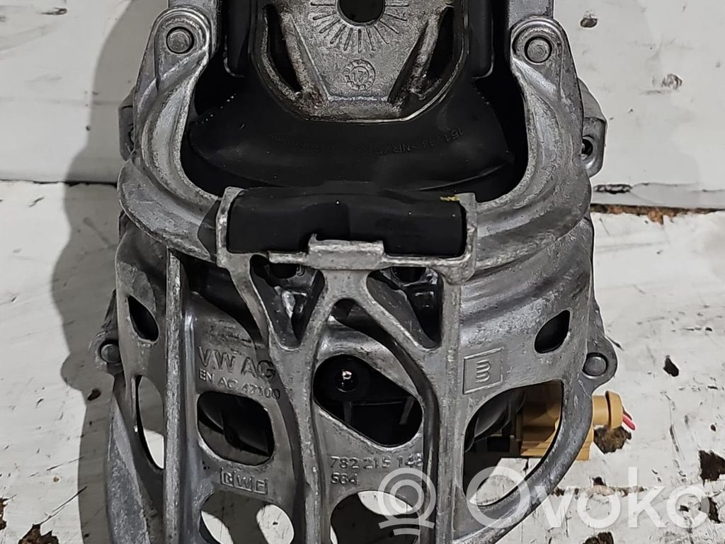 Porsche Cayenne (9Y0 9Y3) Engine mounting bracket 