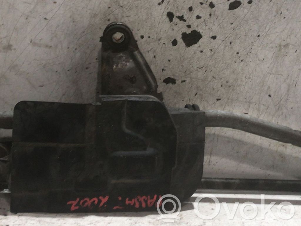 Volkswagen PASSAT B6 Motor del limpiaparabrisas 