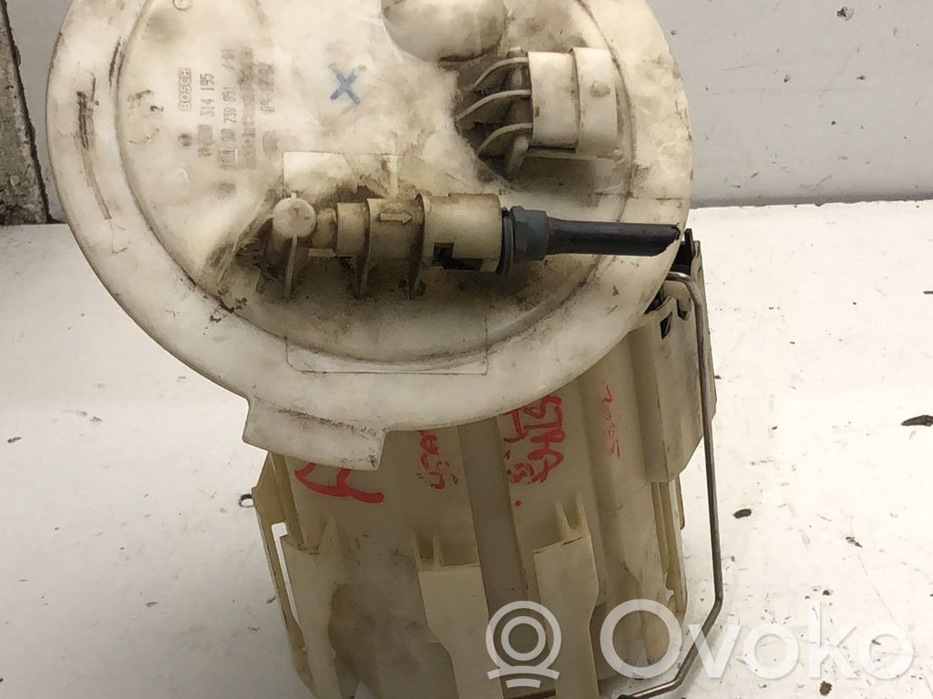 Opel Astra H Bomba interna de combustible 
