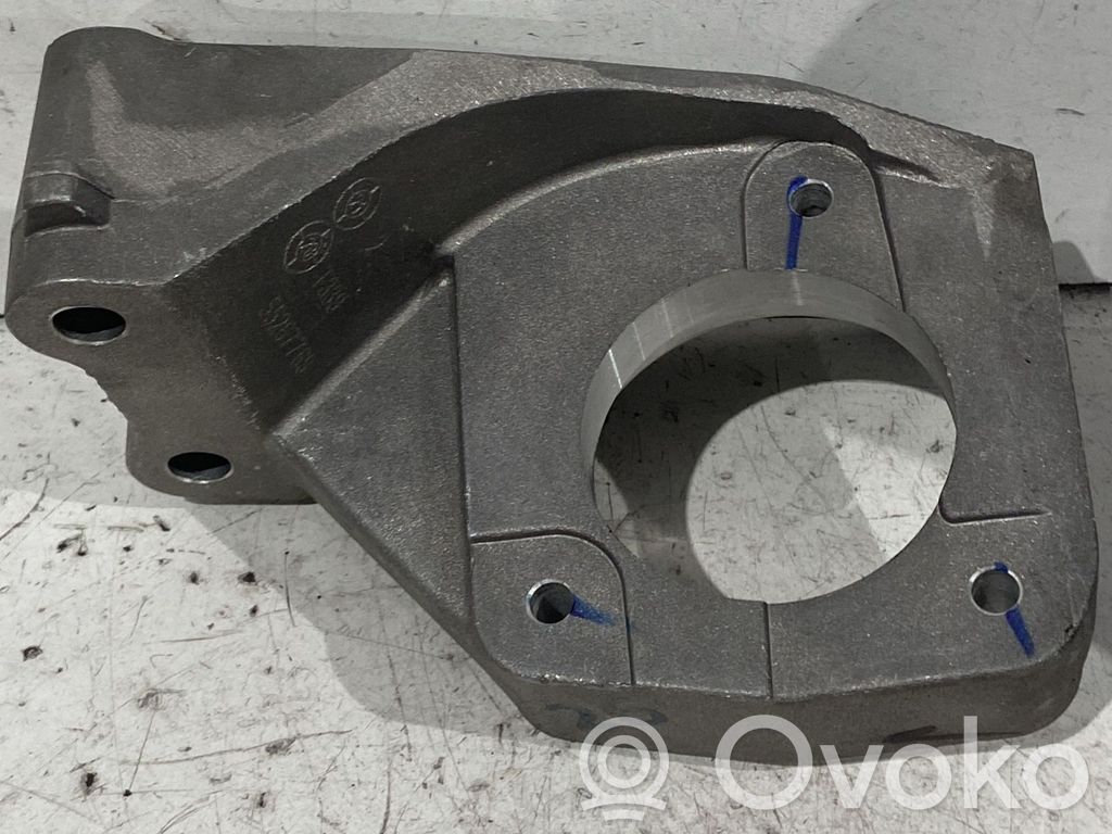 Engine mounting bracket   55267769,55267769