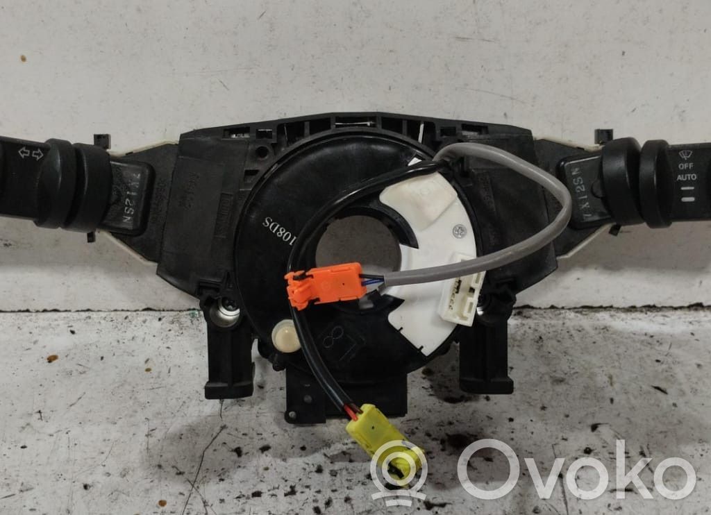 Nissan Qashqai Bloc semnalizator și ștergător parbriz 