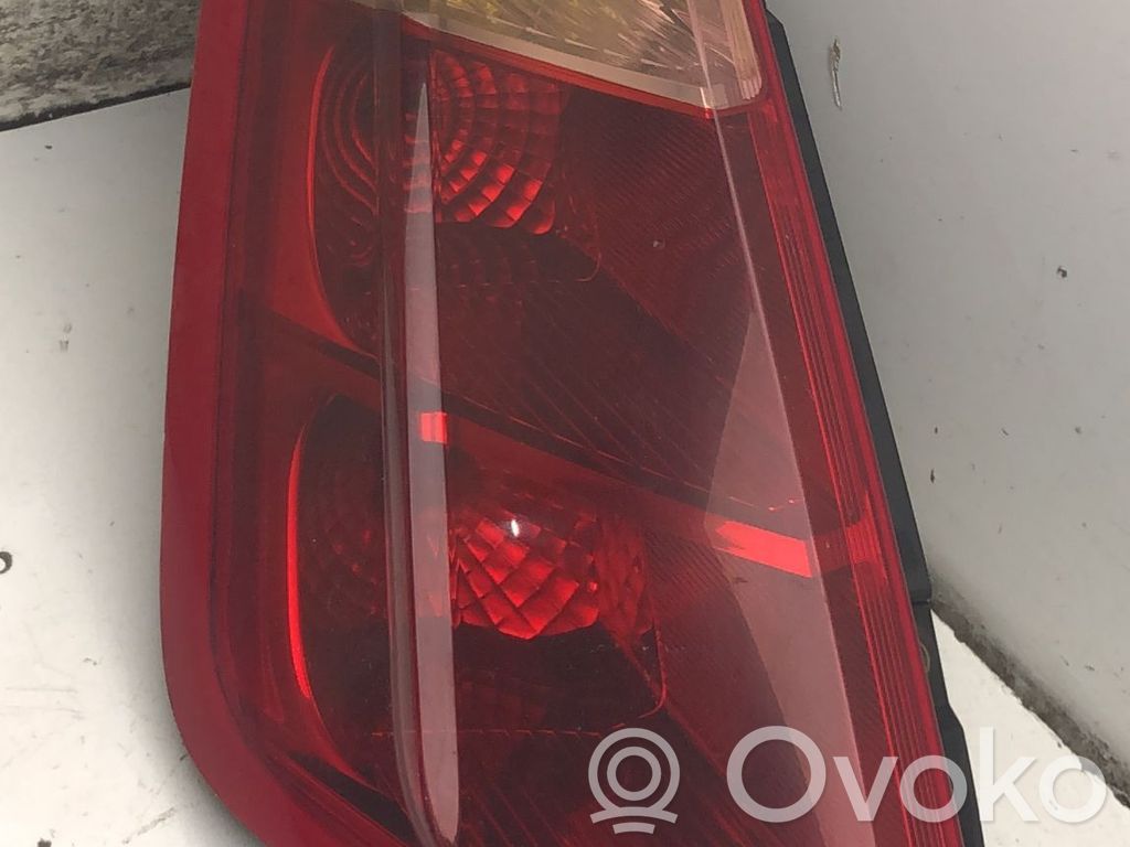Fiat Grande Punto Lampă spate în caroserie