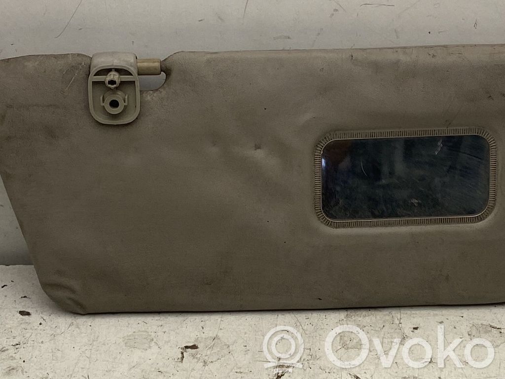Sun visor