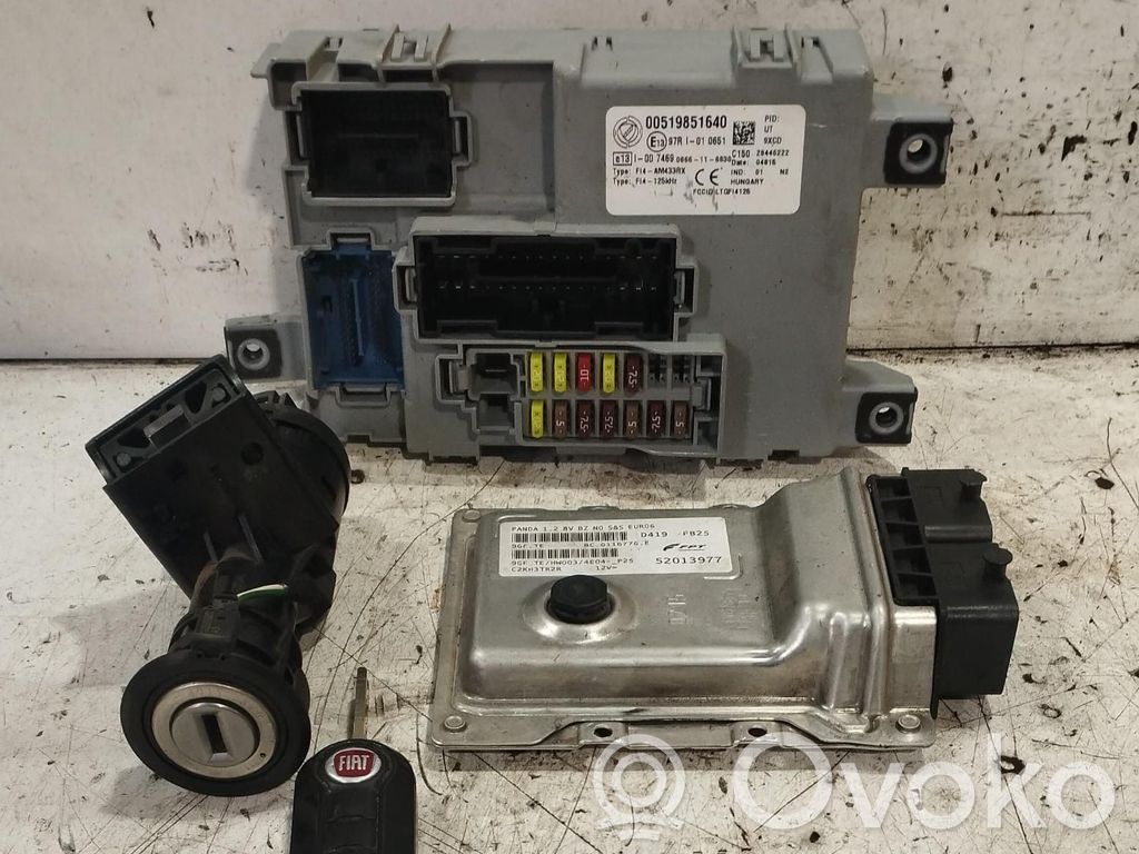 Fiat Panda III Engine ECU kit and lock set 