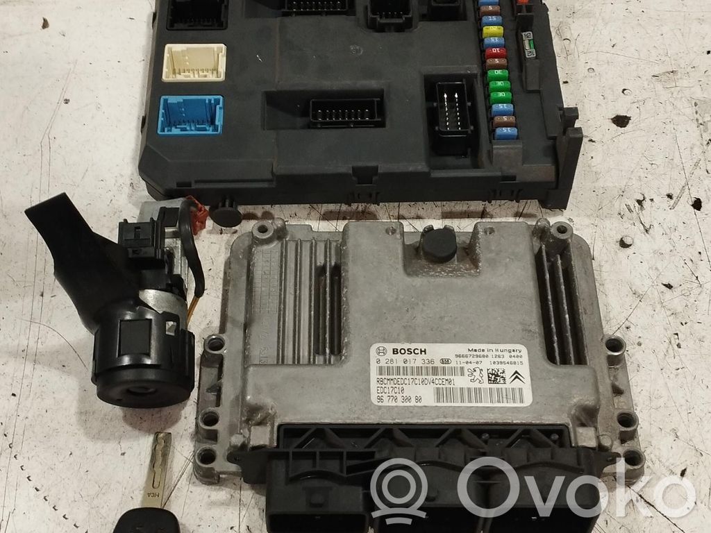 Peugeot 207 Kit cu ECU motor și set închidere uși 