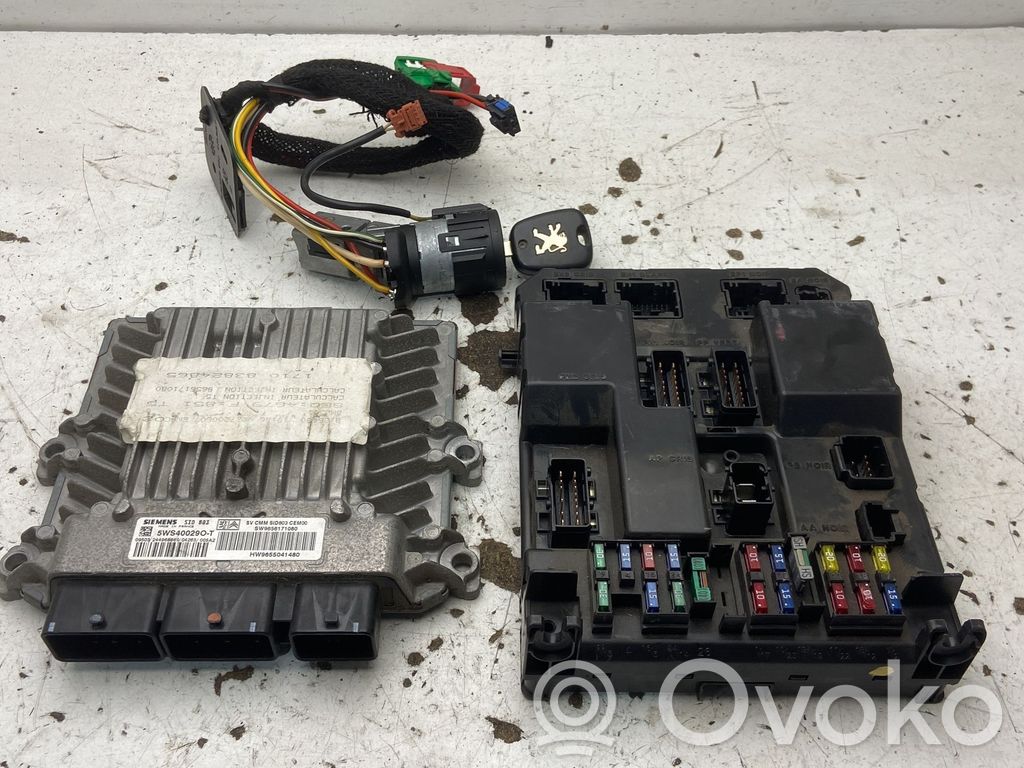 Peugeot 307 Komputer / Sterownik ECU i komplet kluczy 