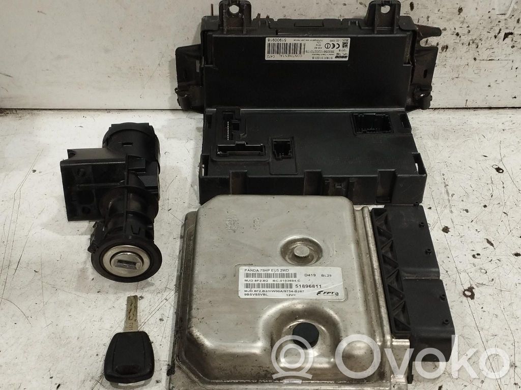Fiat Panda II Komputer / Sterownik ECU i komplet kluczy 