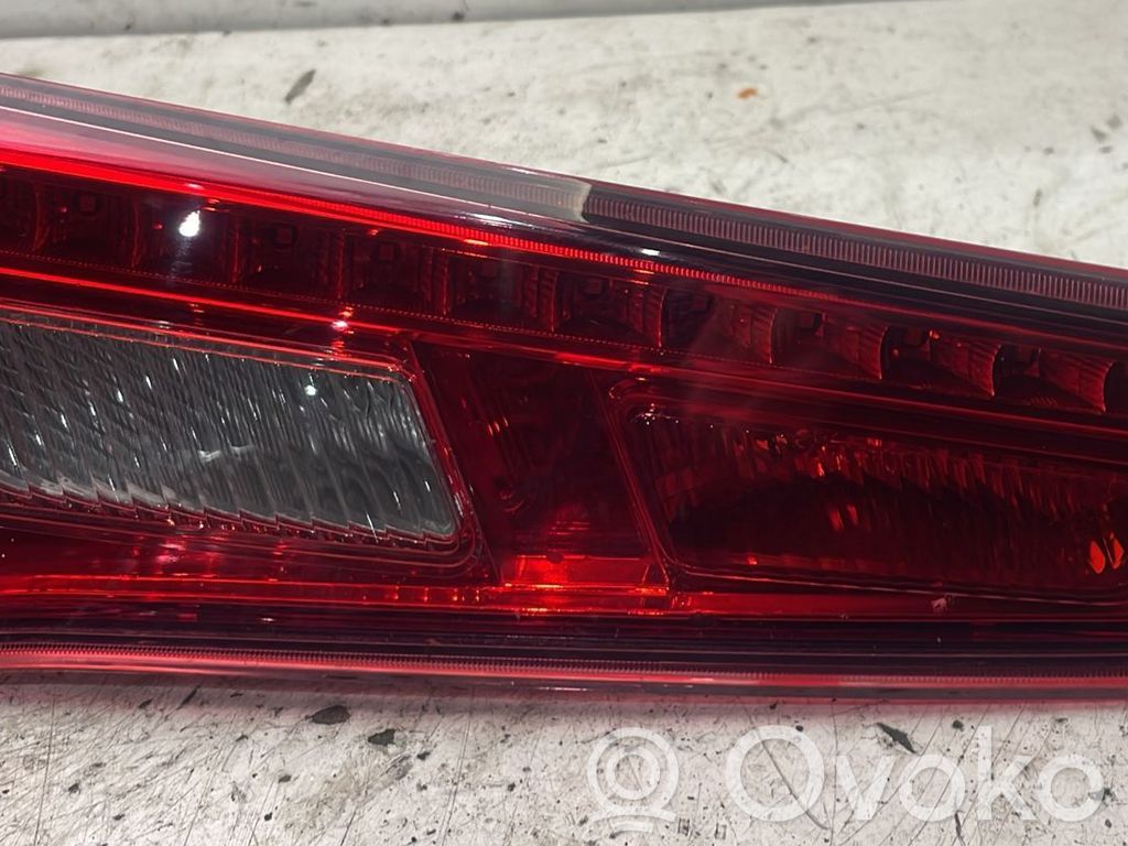 Alfa Romeo Giulietta Feux arrière sur hayon 