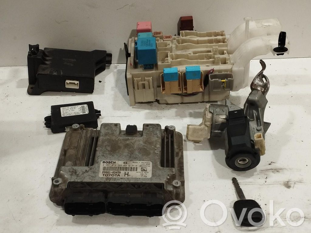 Toyota Yaris Kit centralina motore ECU e serratura