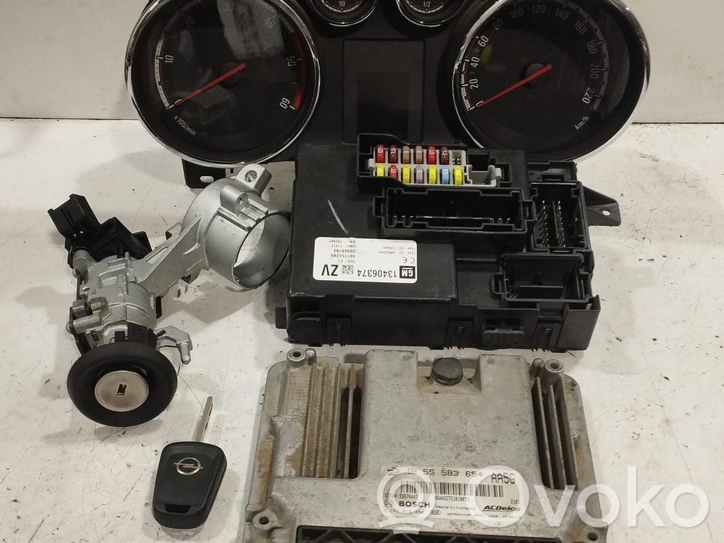 Opel Meriva B Kit centralina motore ECU e serratura 