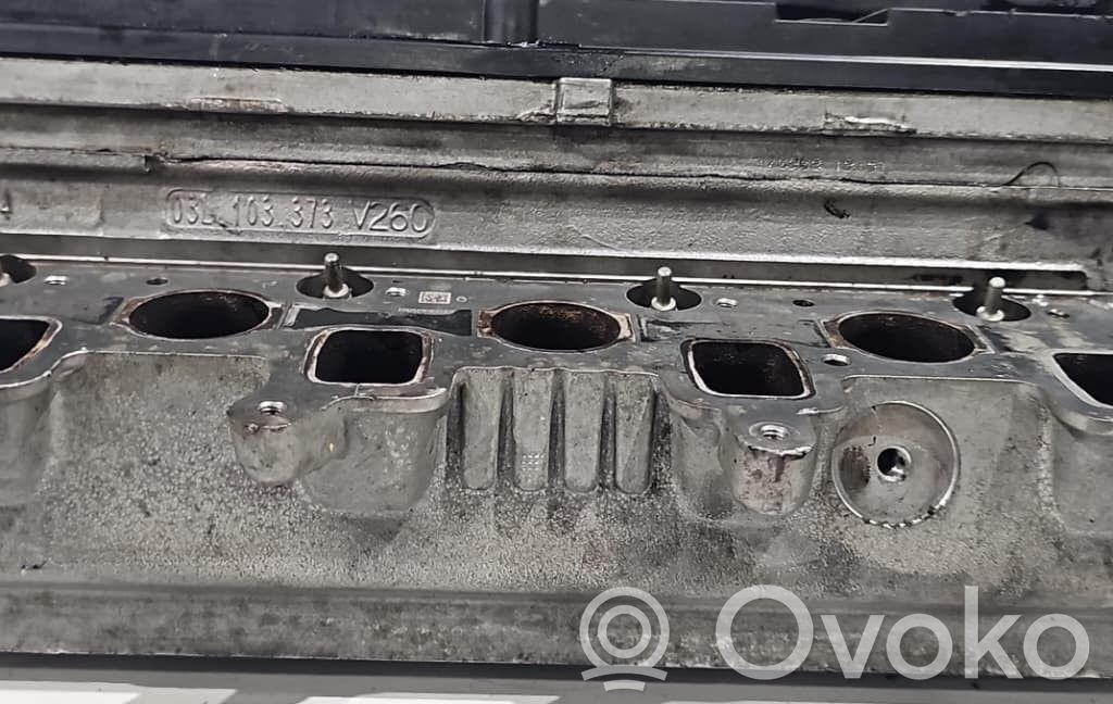 Volkswagen Golf VI Głowica silnika 